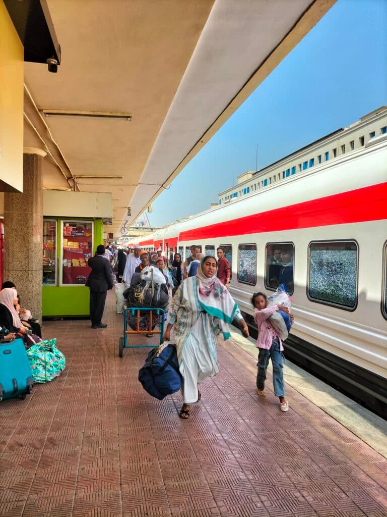 السياسة والأخبار