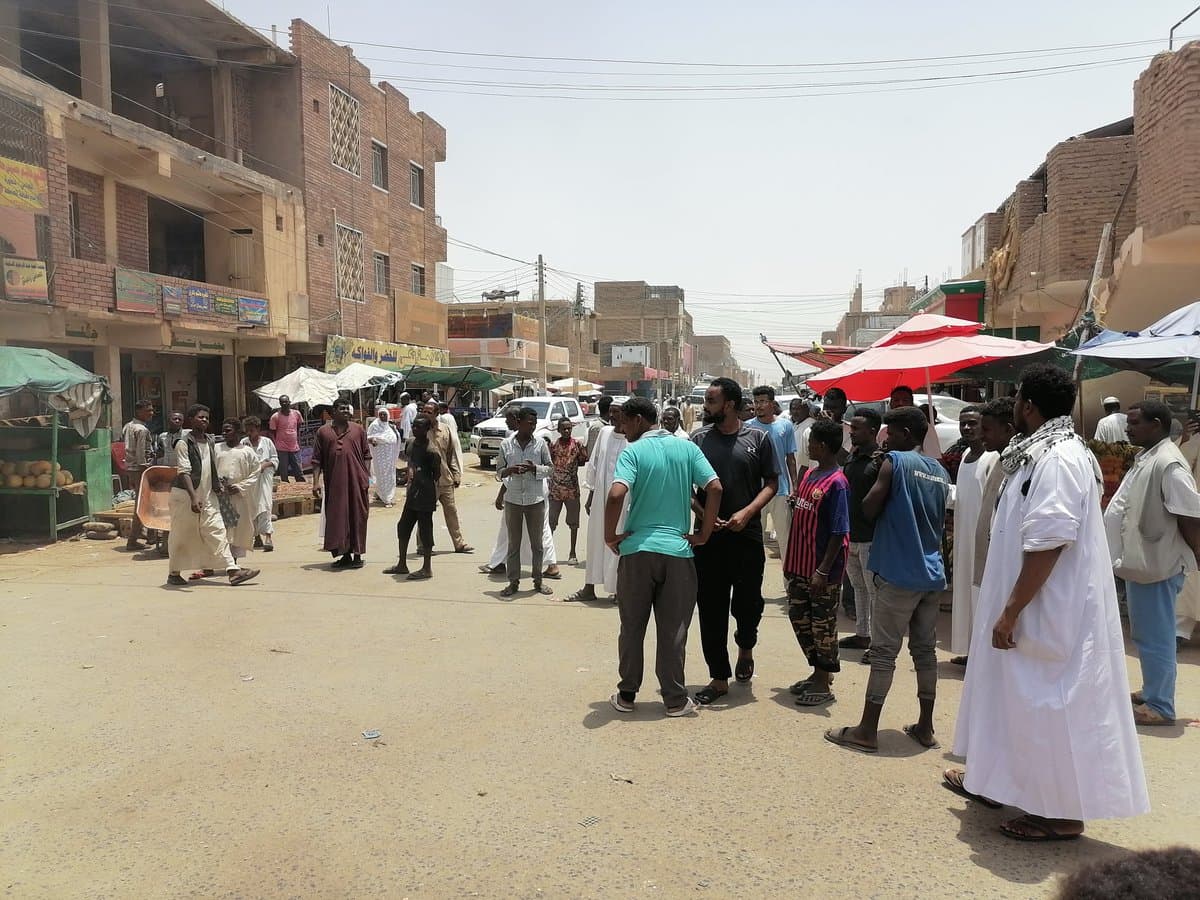 السياسة والأخبار