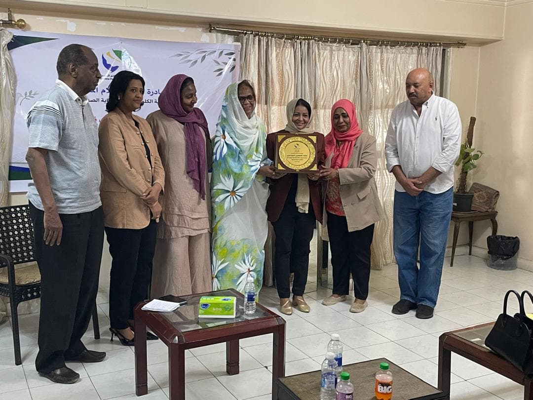 السياسة والأخبار