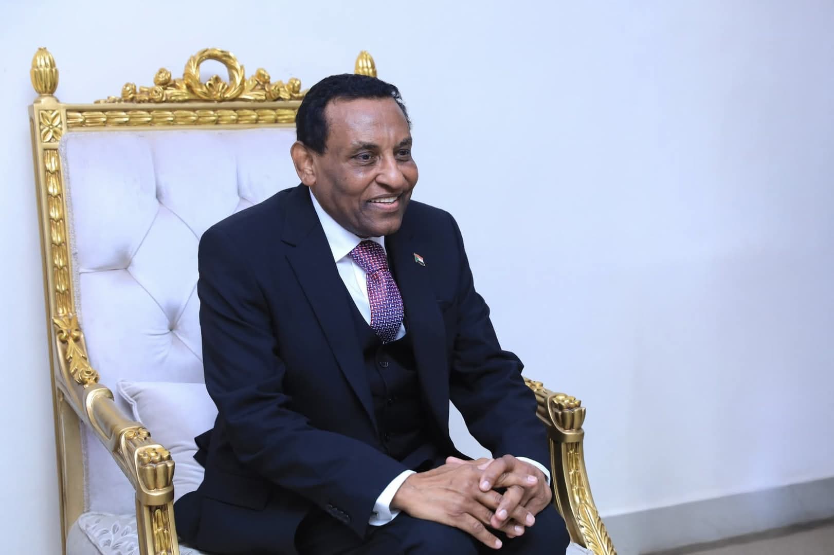 السياسة والأخبار