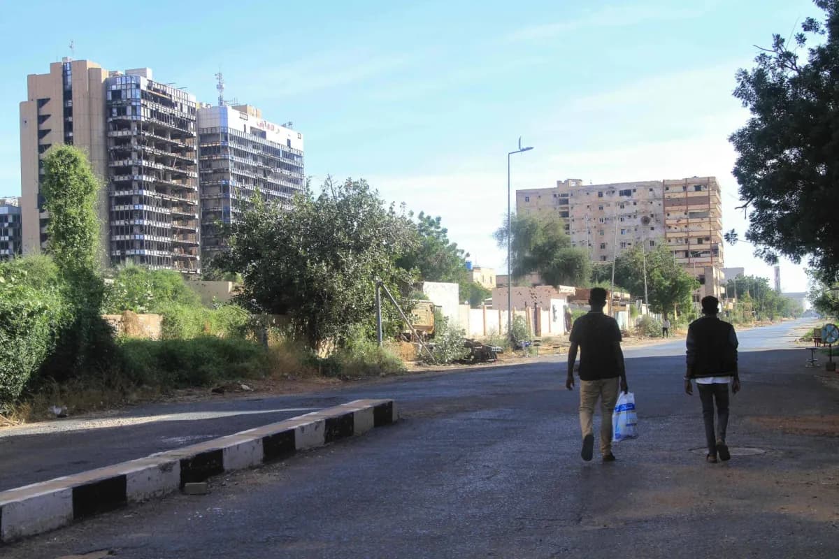 السياسة والأخبار