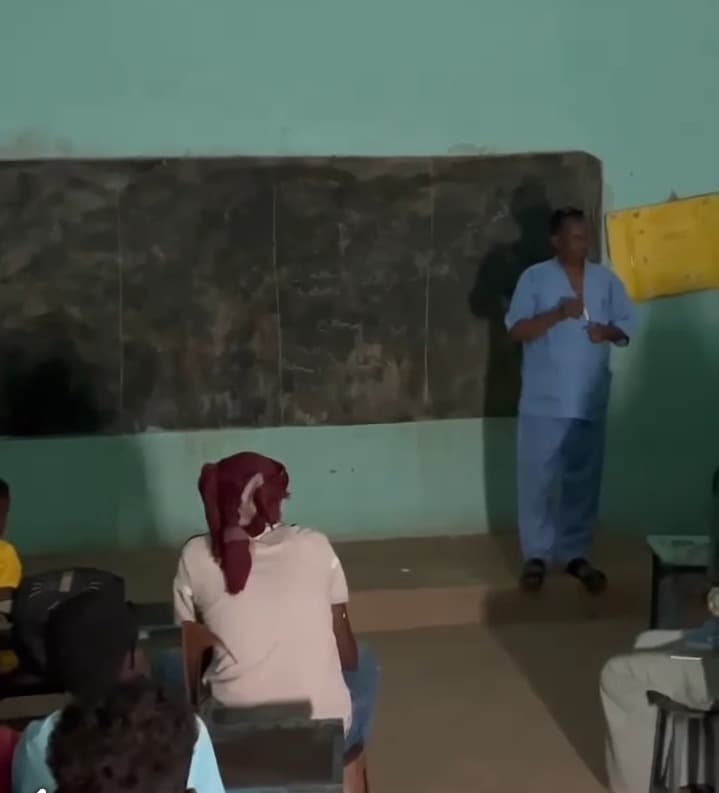 السياسة والأخبار