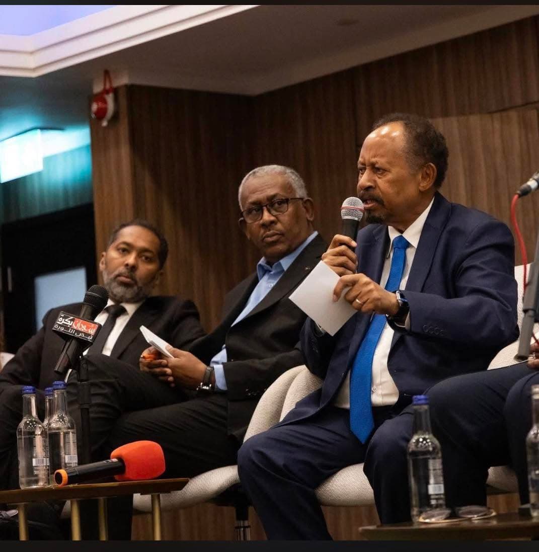 السياسة والأخبار