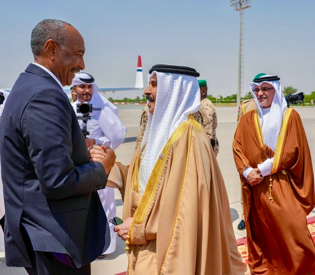 السياسة والأخبار