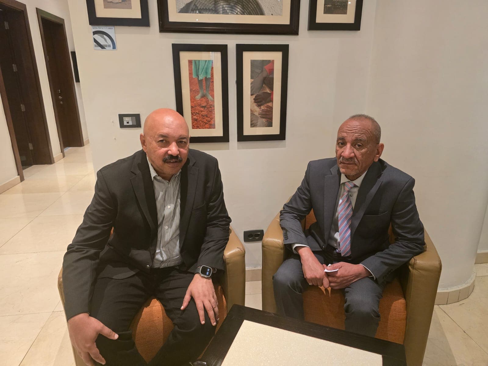 السياسة والأخبار