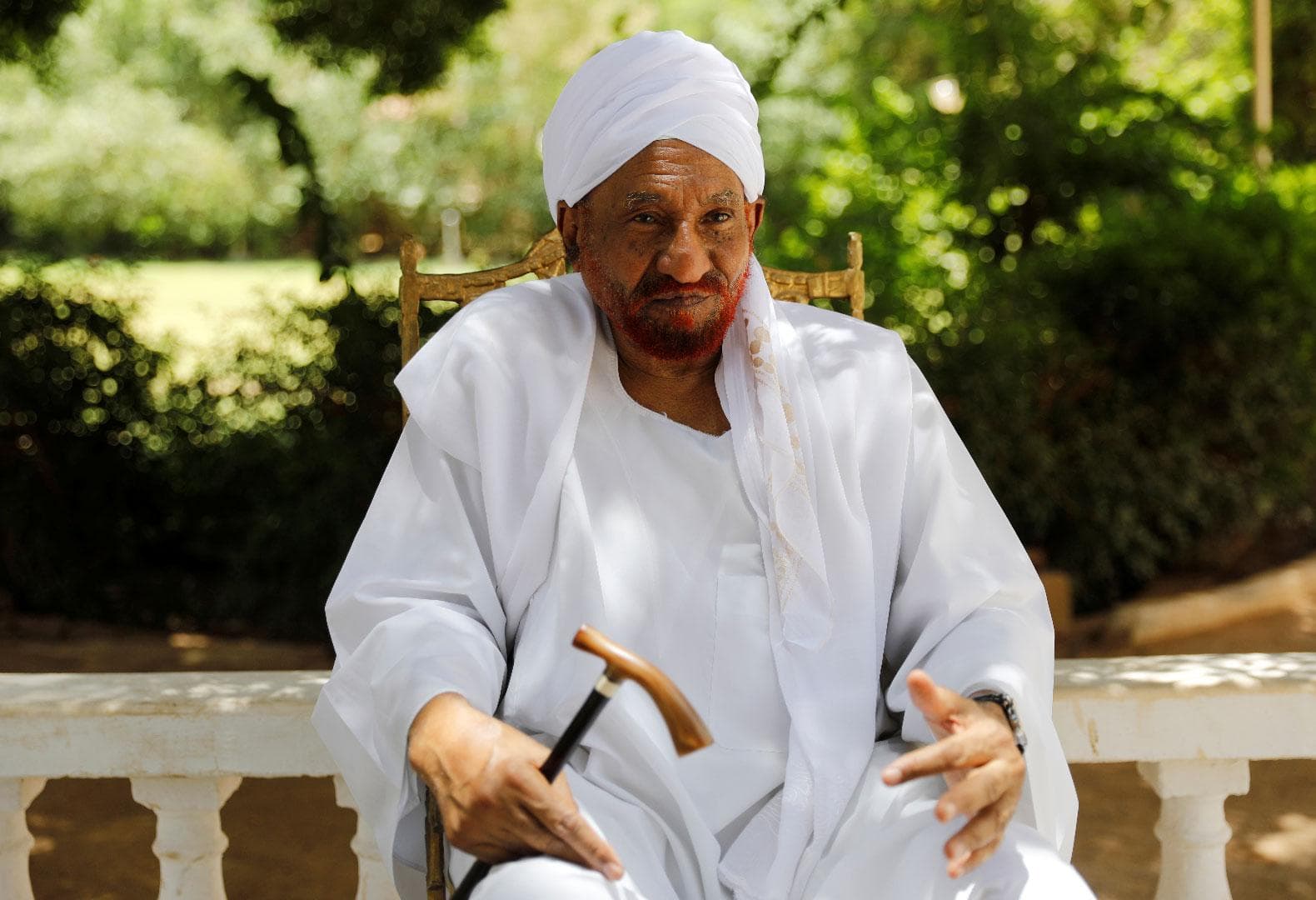 السياسة والأخبار