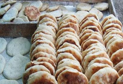 السياسة والأخبار